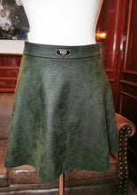 Lade das Bild in den Galerie-Viewer, Rock "Saphirschatz"