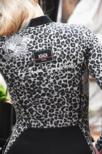 Lade das Bild in den Galerie-Viewer, JUMPSUIT "LEO by IGGI"