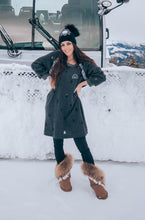 Lade das Bild in den Galerie-Viewer, MERINO OVERSIZE KLEID