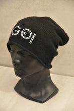 Lade das Bild in den Galerie-Viewer, CASHMERE HAUBE MIT KLITZERSTEINEN
